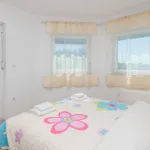 Lana Apartment Supetar